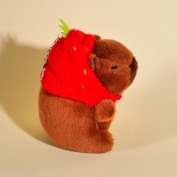MakBak 5.1-inch Strawberry Capabara Key Pendant Plush Toy